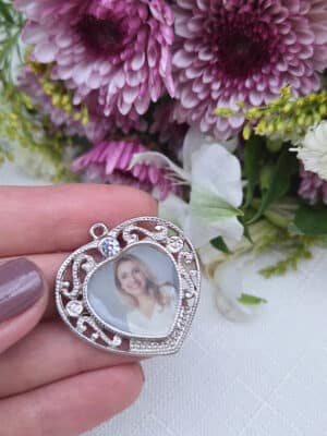 Relicário Coração com strass - Imagem 2