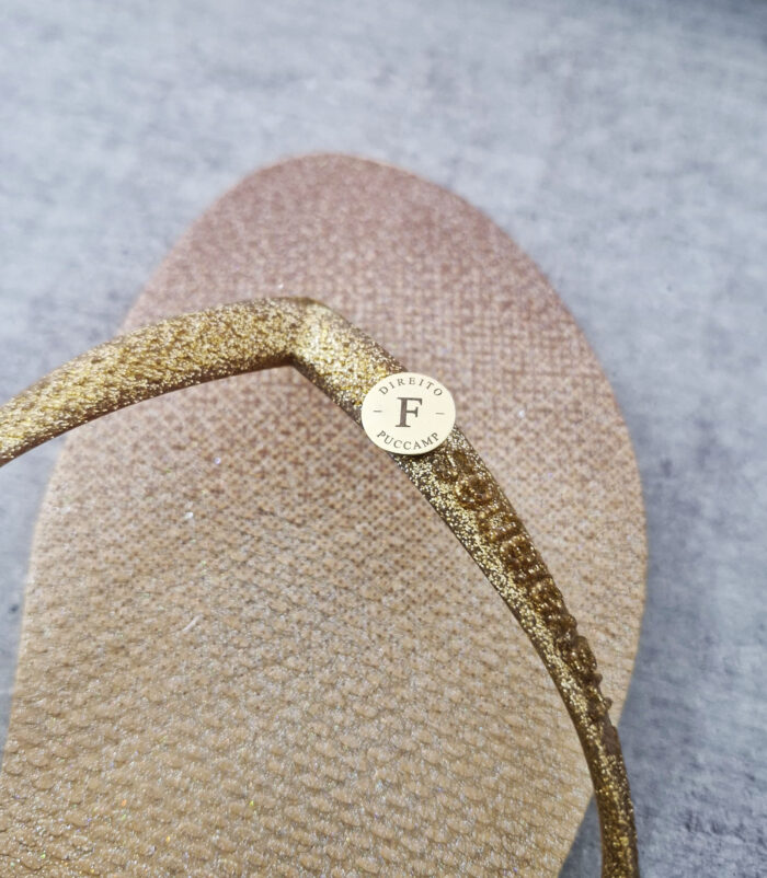 Pin de chinelo 1,2 cm - Linha Laser - à partir de 40 unidades - Imagem 2