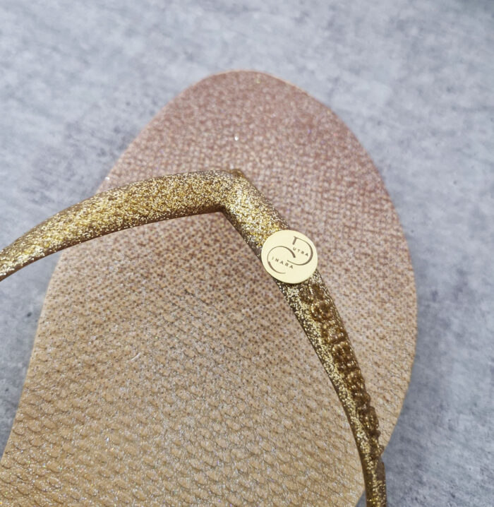 Pin de chinelo 1,2 cm - Linha Laser - à partir de 30 unidades - Imagem 1