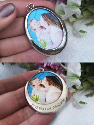 Relicário Oval com gravação a laser